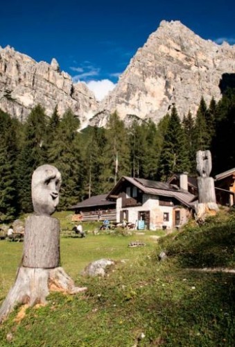 BIOENERGIA E SOSTENIBILITA' NEI RIFUGI ALPINI DELLE DOLOMITI: IL RIFUGIO BOSCONERO